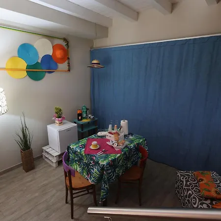 Le Stanze Dei Colori Guest house Aci Bonaccorsi